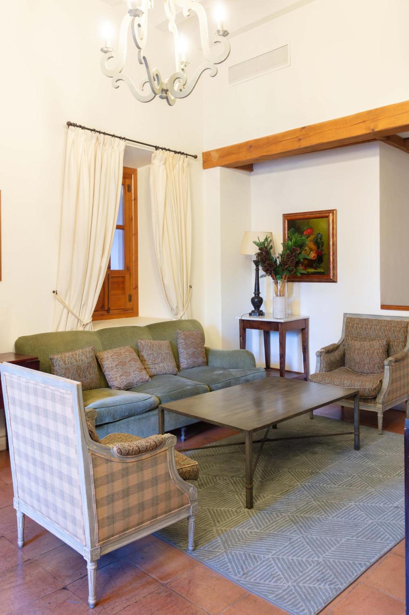 Hotel Puerta De La Luna Baeza Esterno foto