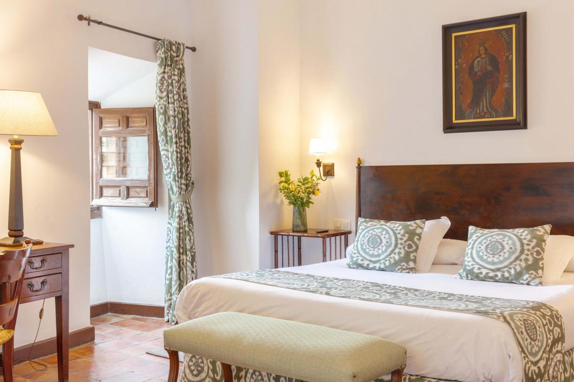 Hotel Puerta De La Luna Baeza Esterno foto