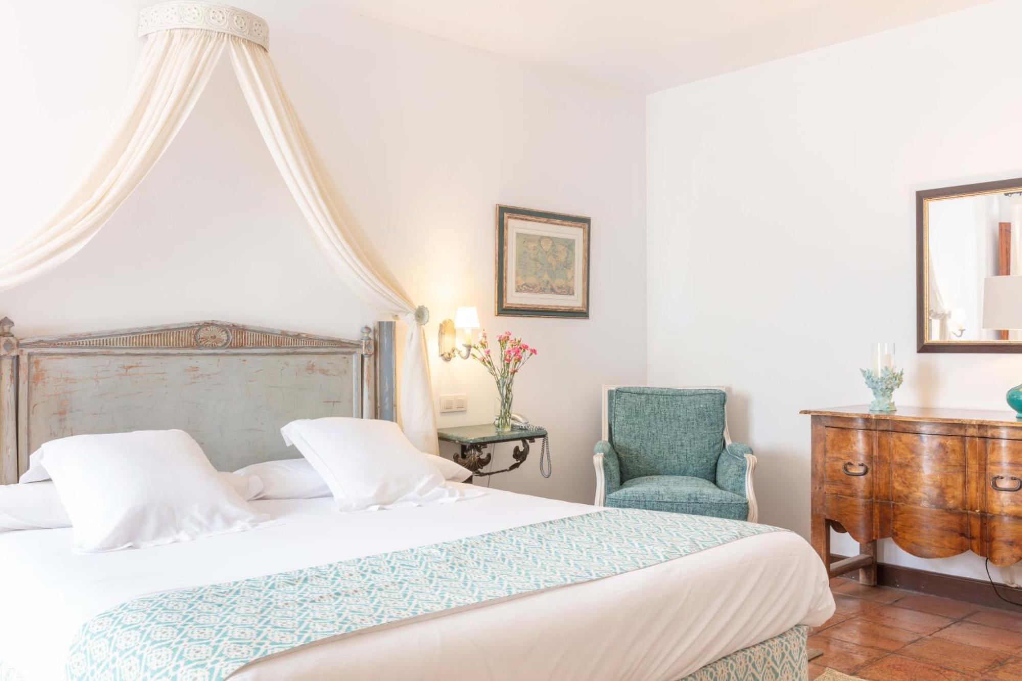 Hotel Puerta De La Luna Baeza Esterno foto